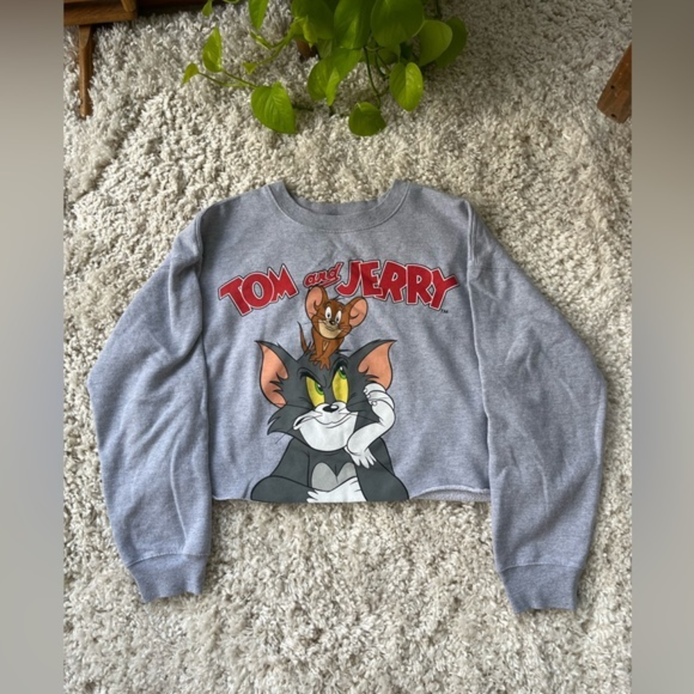 Tom‎ and Jerry Cropped Grey Sweater